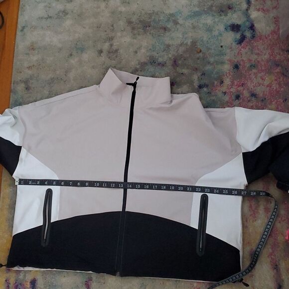 Under Armour Unstoppable Cropped Jacket Women's Size XL - Picture 13 of 15